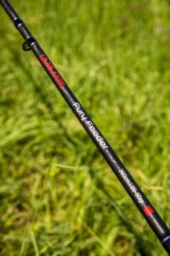 Ultimate Fury Feeder (45 Reviews) 20 Ultimate Fury Feeder (45 Reviews) -Vistuig winkel 000c413520c8e124