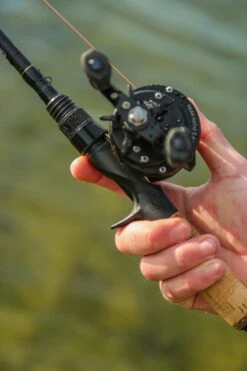 Ultimate Heavy Cast & Jerk 1,98m (40-120g) (23 Reviews) -Vistuig winkel 3d07480ec1697ae8