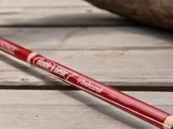 Patriot Pikehound Hyrräkelavapa Baitcasthengel -Vistuig winkel d5f7cae1596eb70a